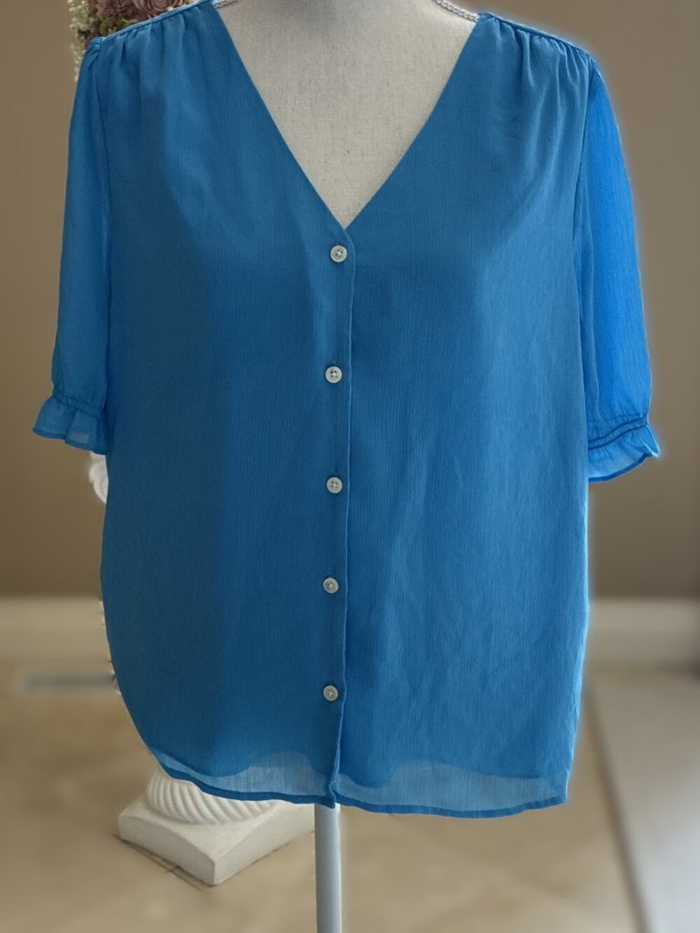 J Crew woman's shirt Blue Button Down Double lined Size Medium